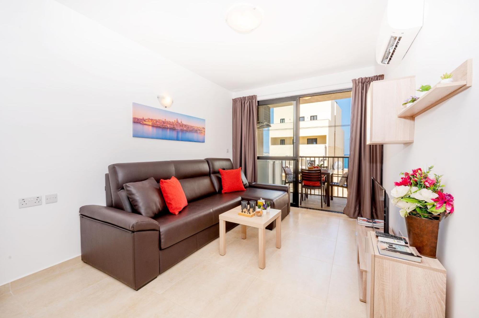 סיינט פול ביי Sea Bliss Apartments With Terrace Just Off Seafront In St Paul'S Bay - By Getawaysmalta מראה חיצוני תמונה